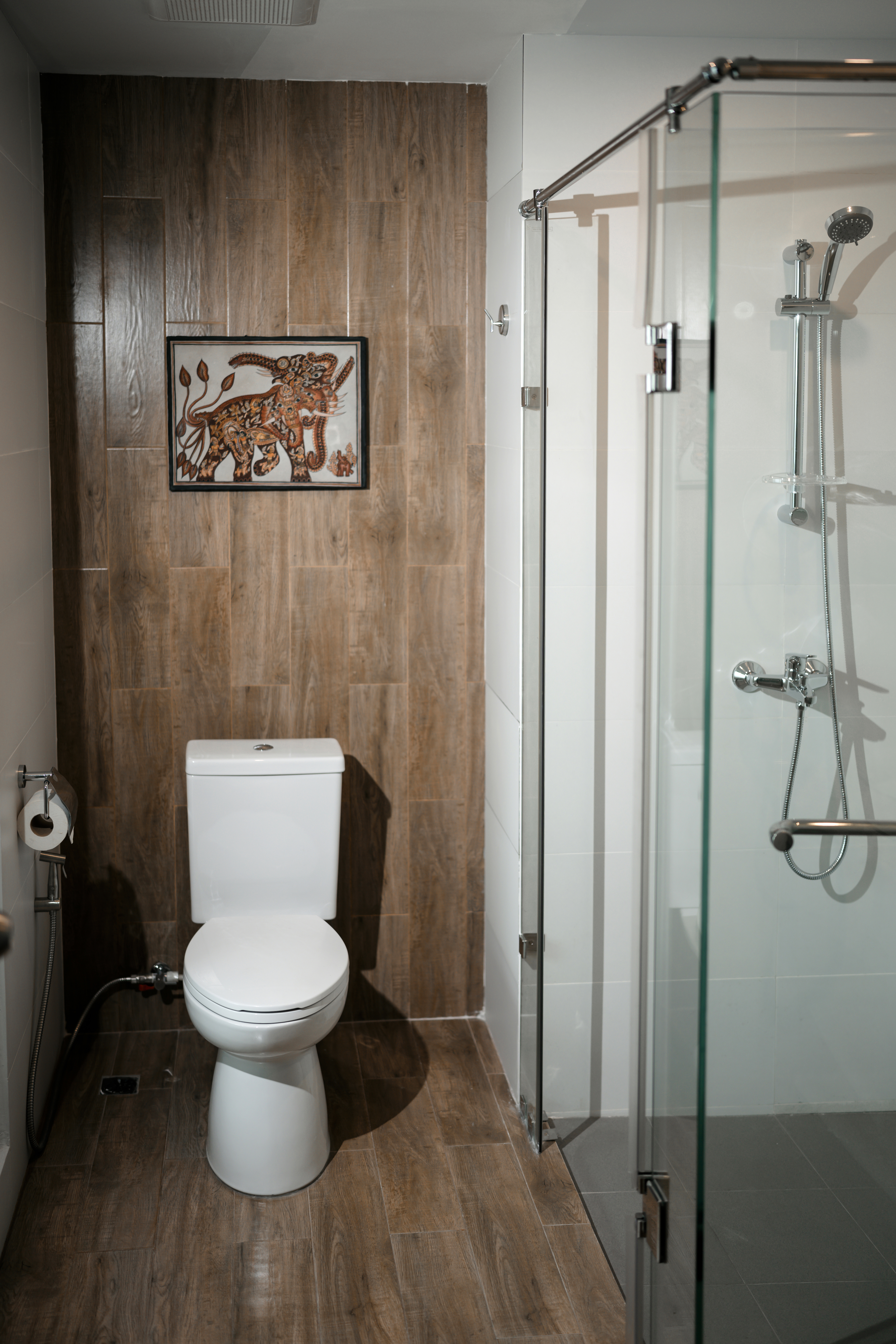 Super Deluxe King Room City View bathroom